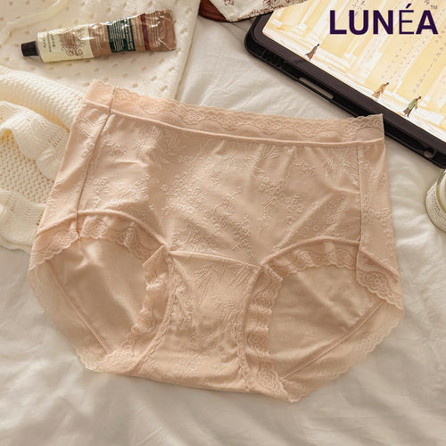LUNÉA Premium Seamless Lace Panty
